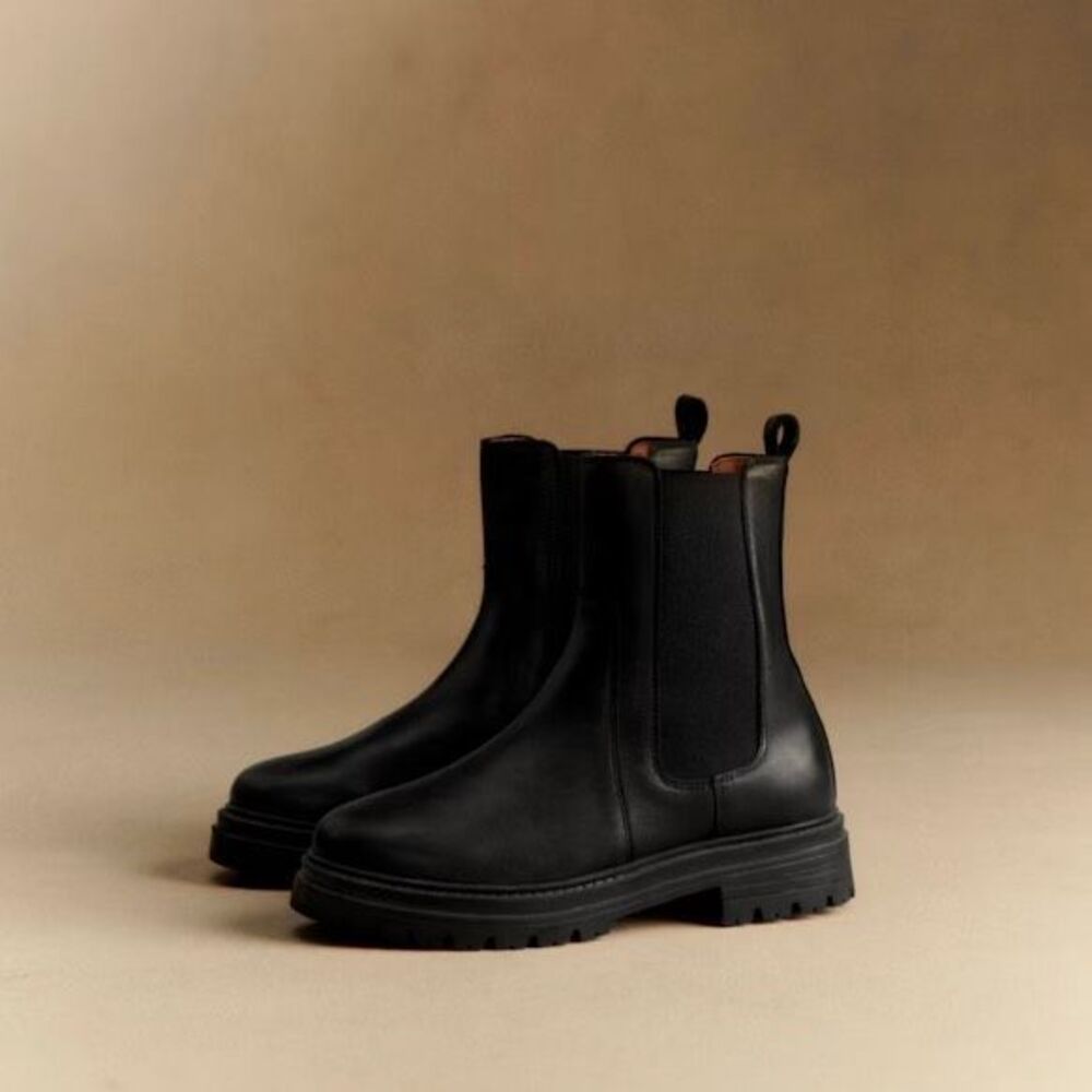 Sezane Lena Low Chelsea Boots Black Size 11